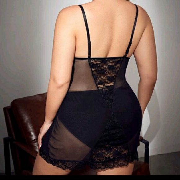 Lace trim sheer 2pc lingerie set plus - Picture 3 of 3